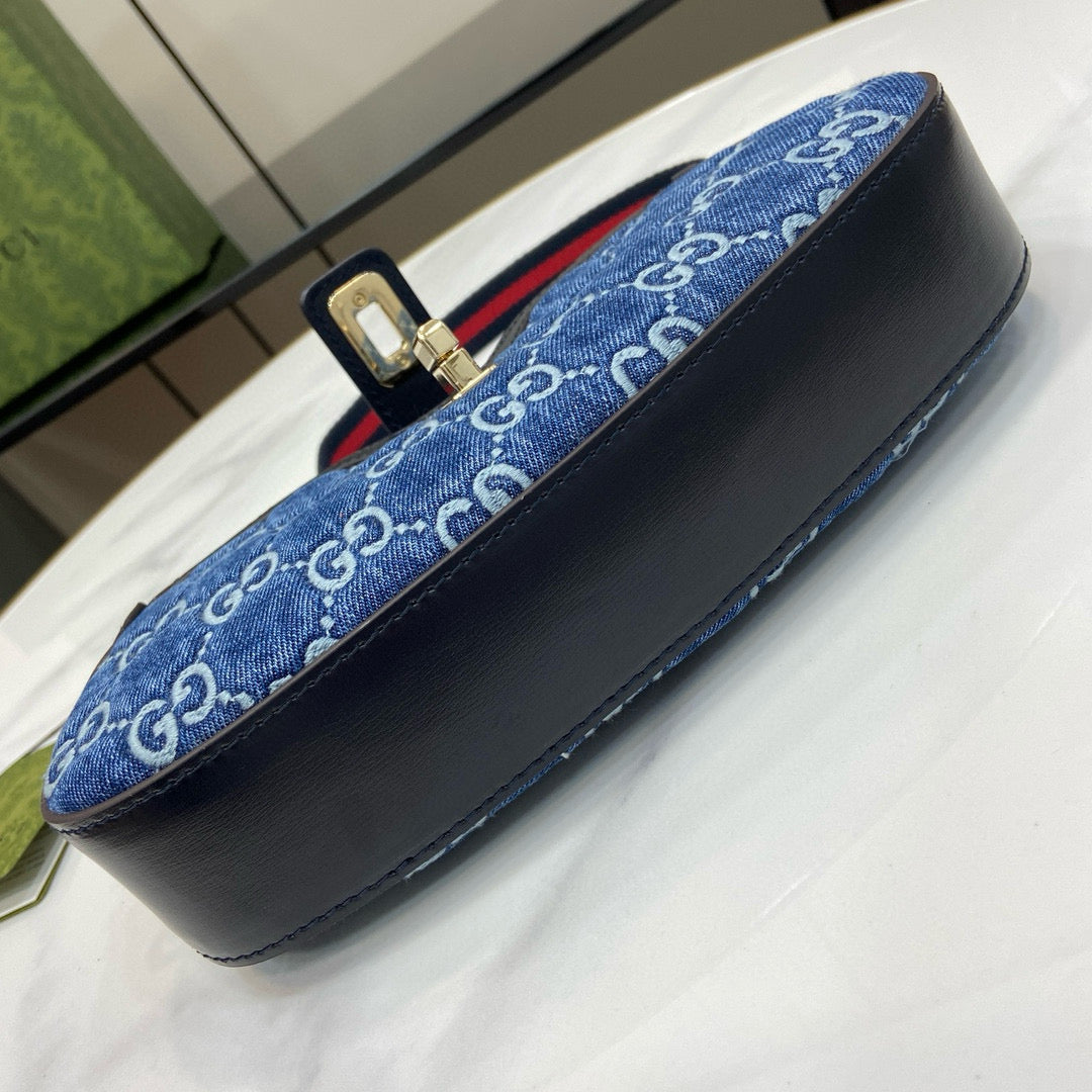 GC Shoulder Bag
