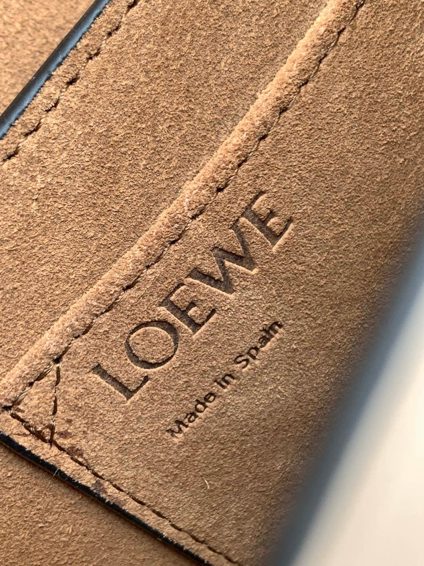 Loewe Gate