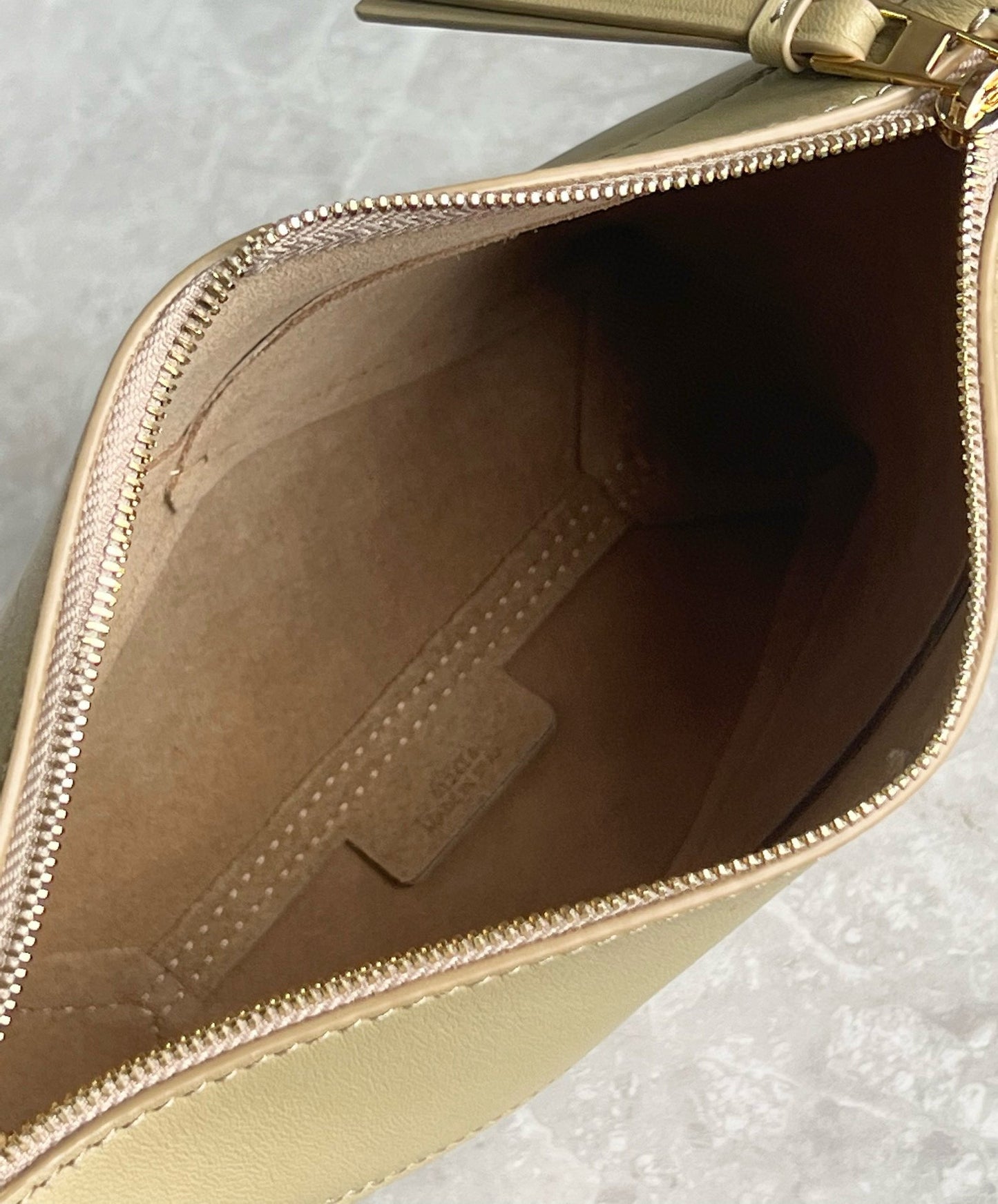 Loewe Puzzle Fold
