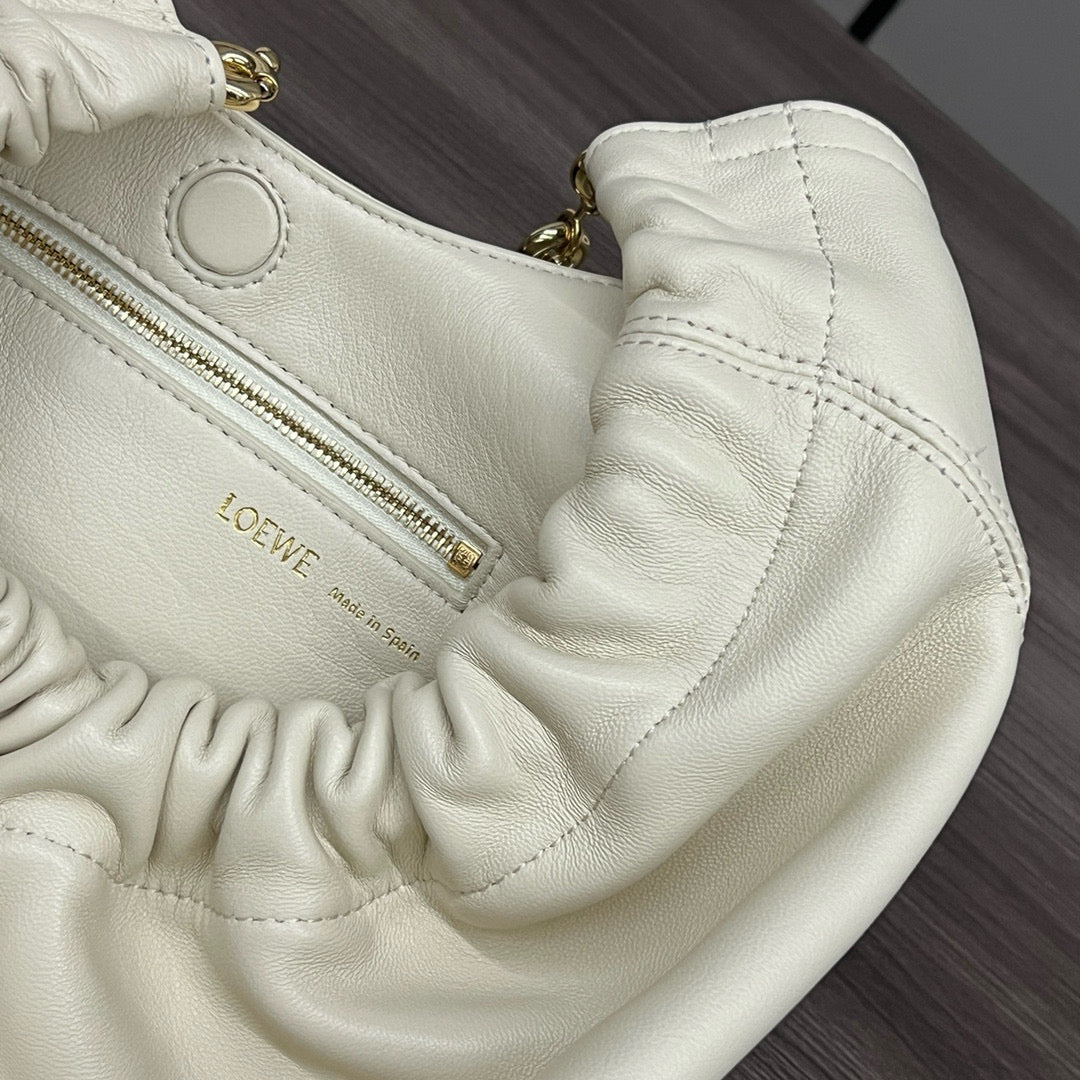 Loewe Squeeze Purse