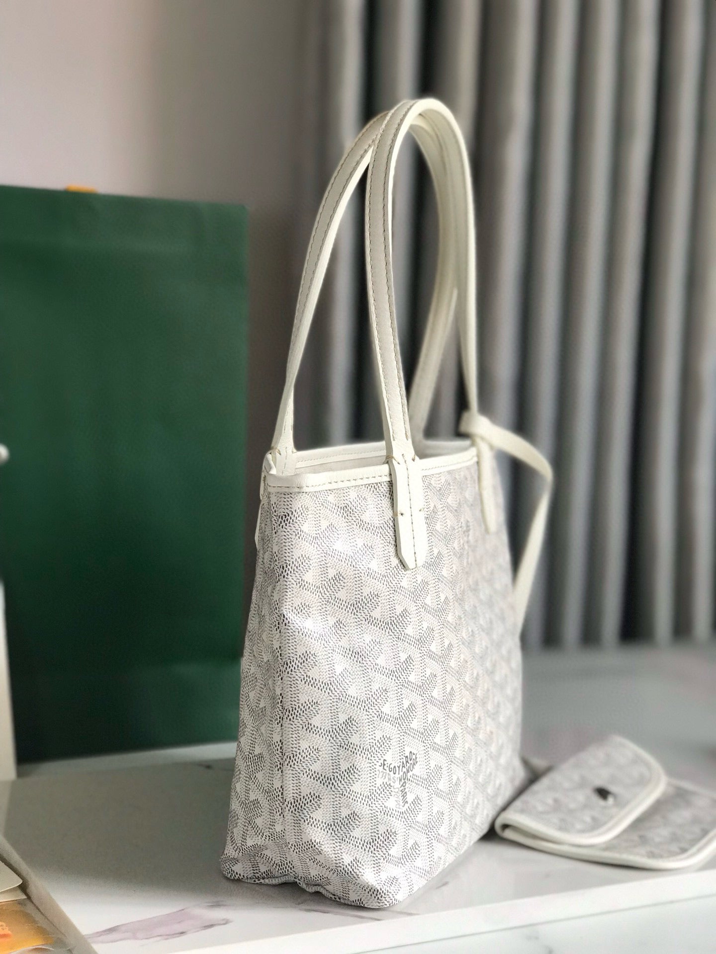 GOYARD BAG 20*19*10