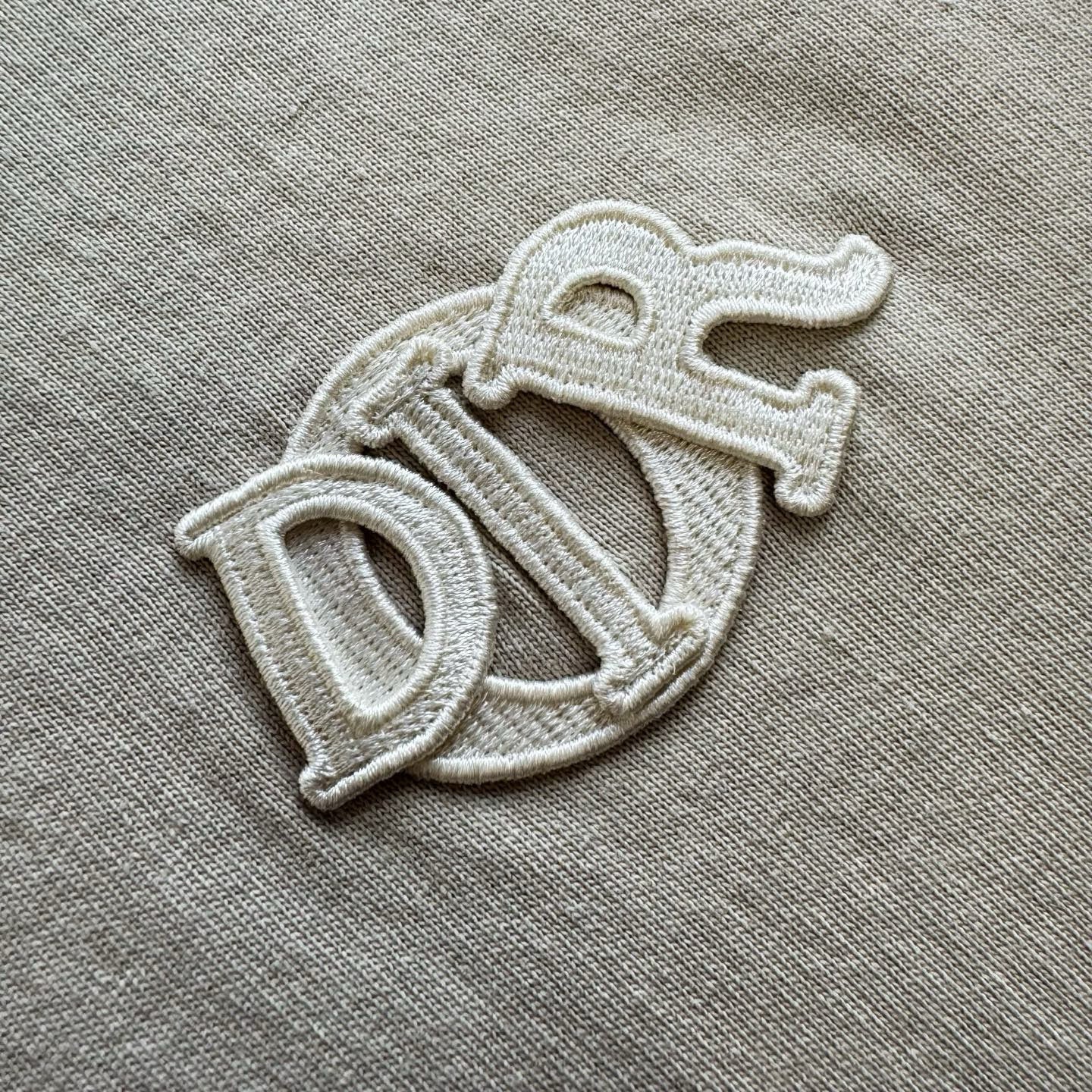 CD T-shirt