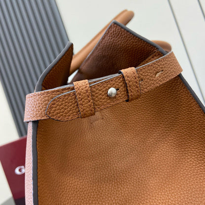 GC Jackie Tote
