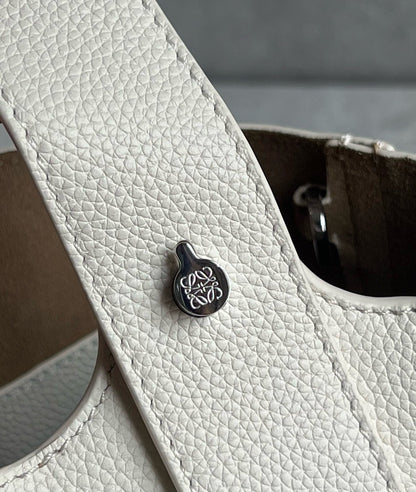 Loewe Mini Pebble