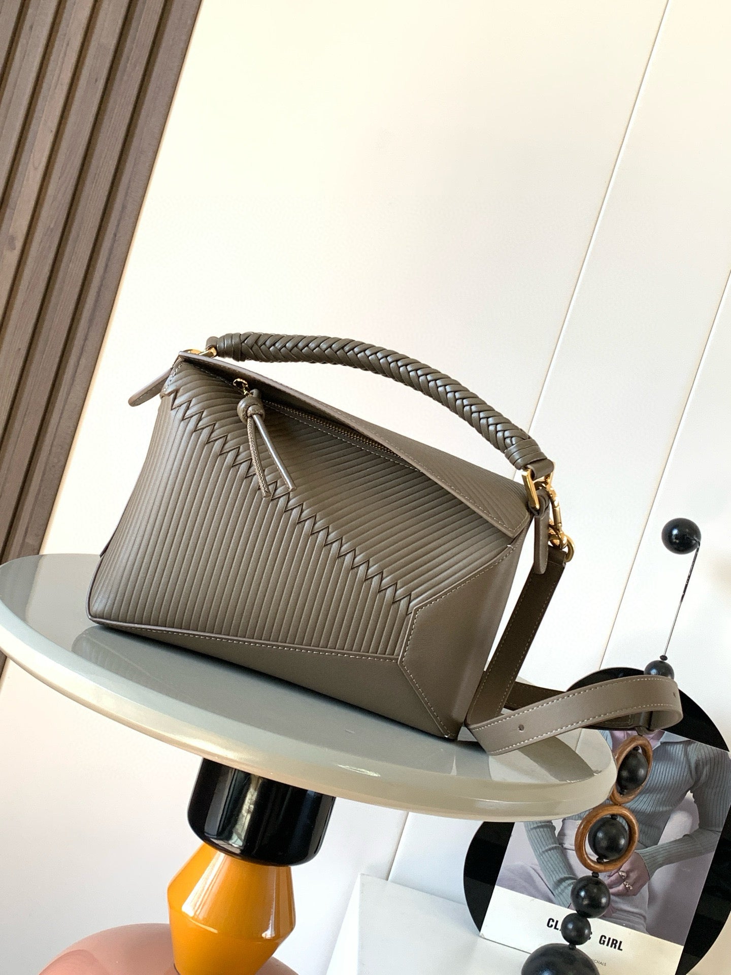Loewe Puzzle