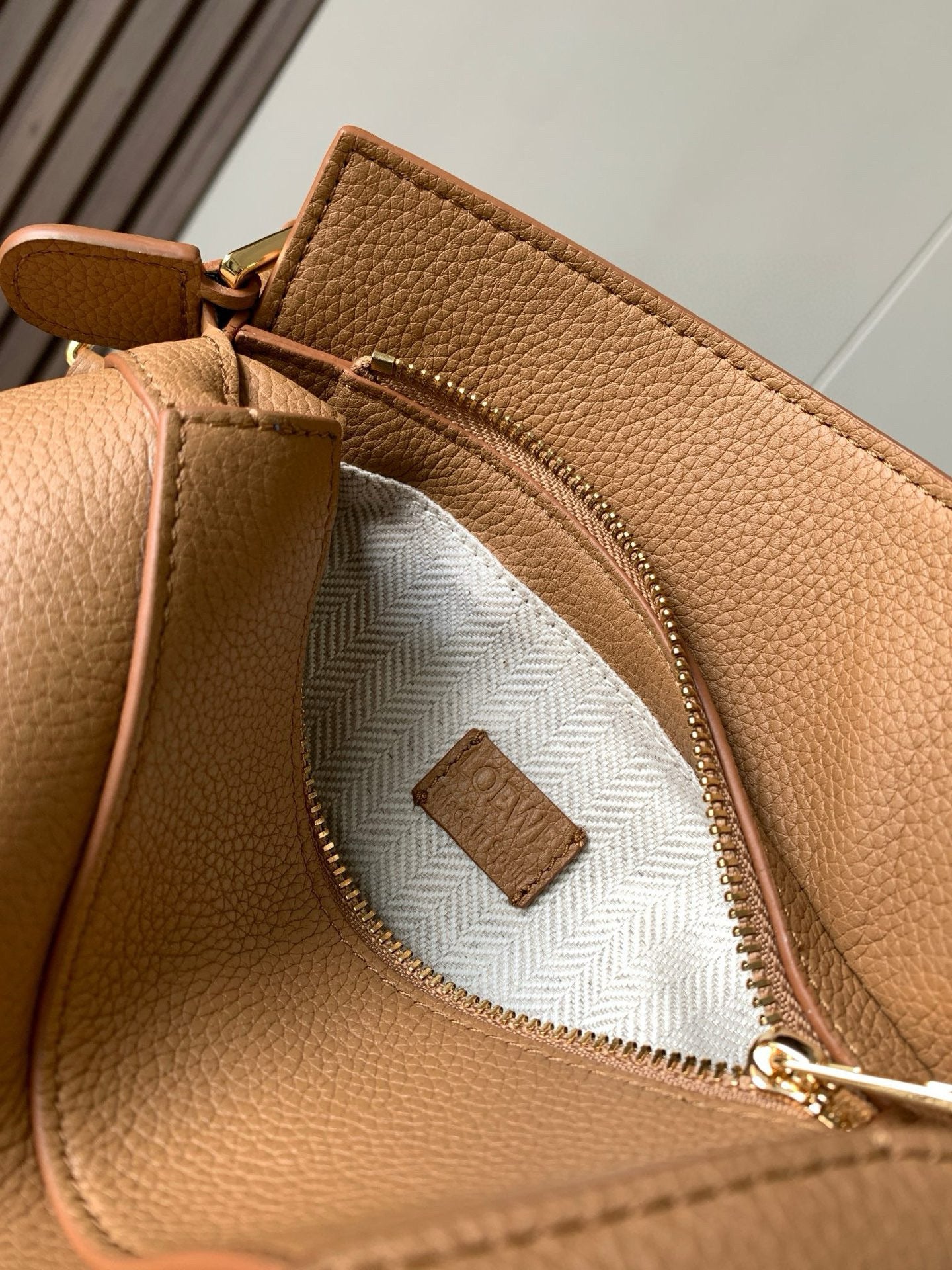 Loewe Puzzle