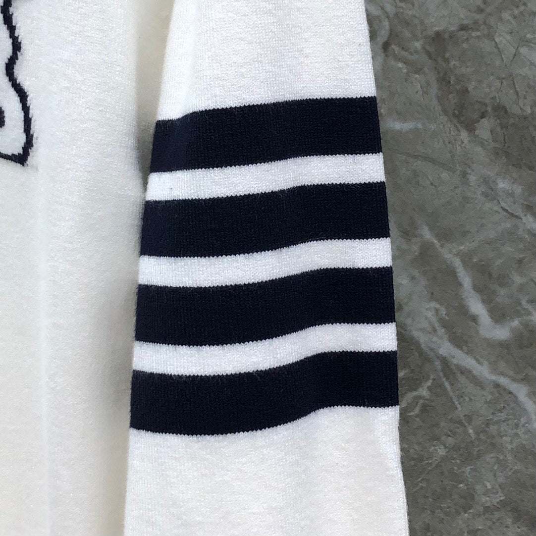 TB Sweater