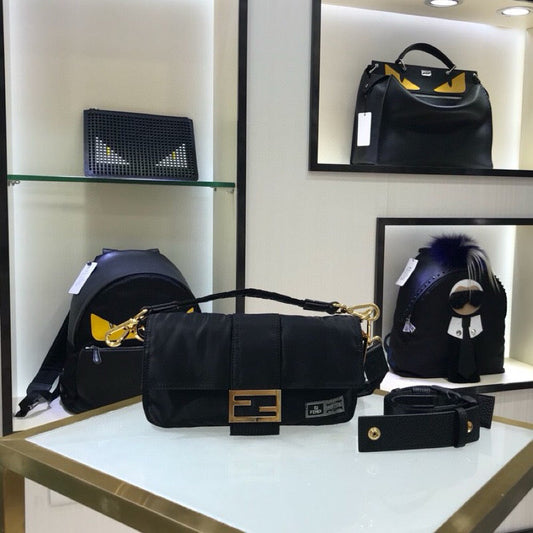 FENDI BAGUETTE 26*3.5*14
