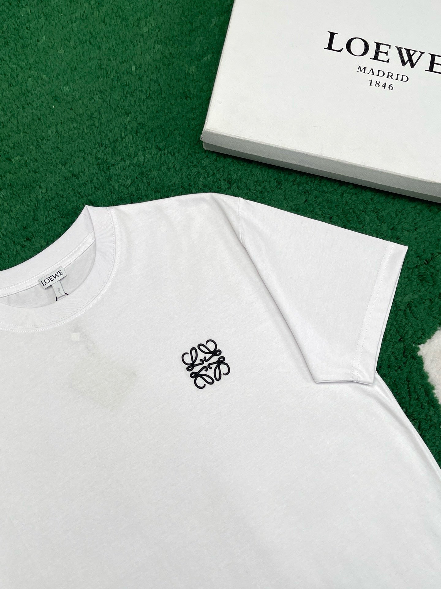 LW T-shirt