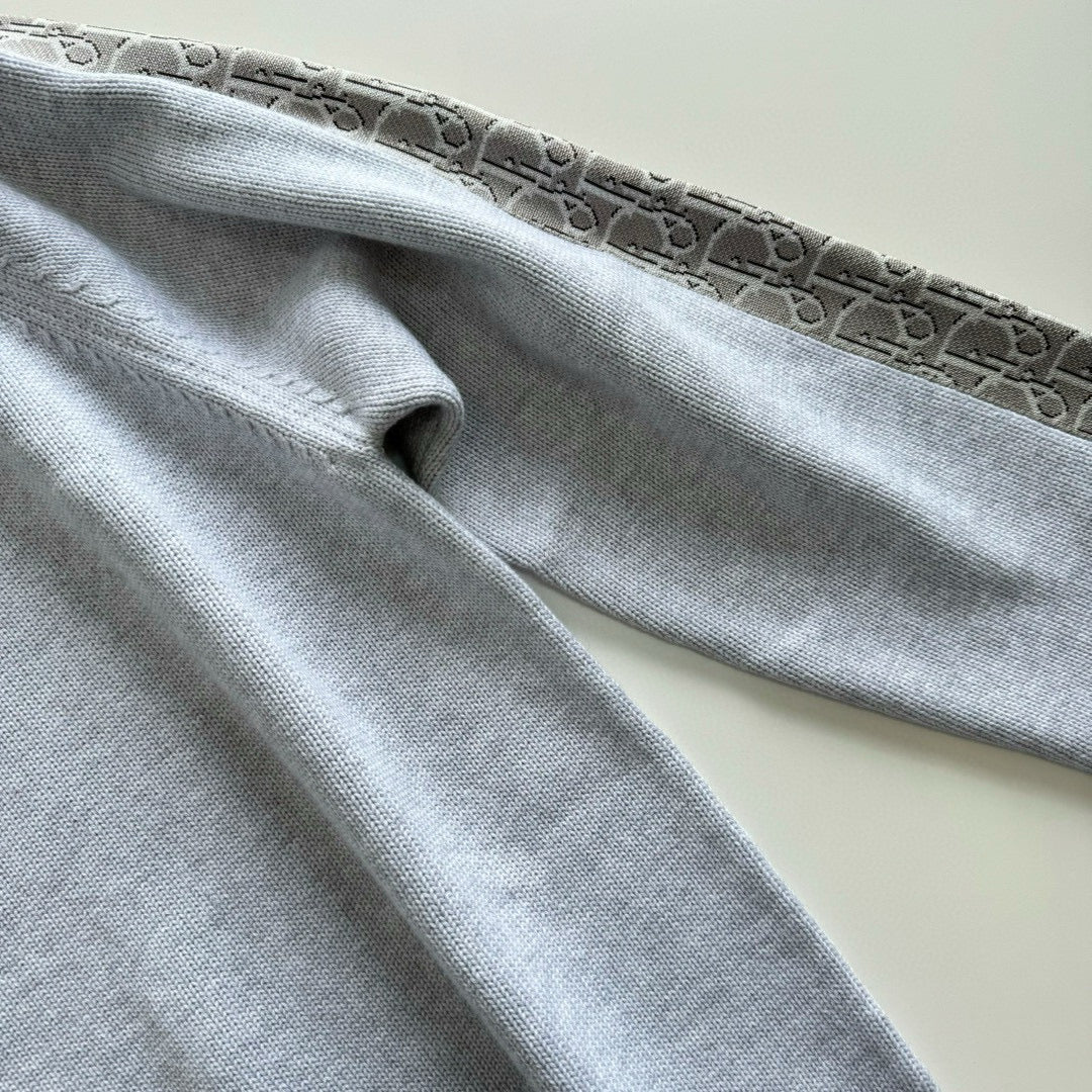 CD Sweater