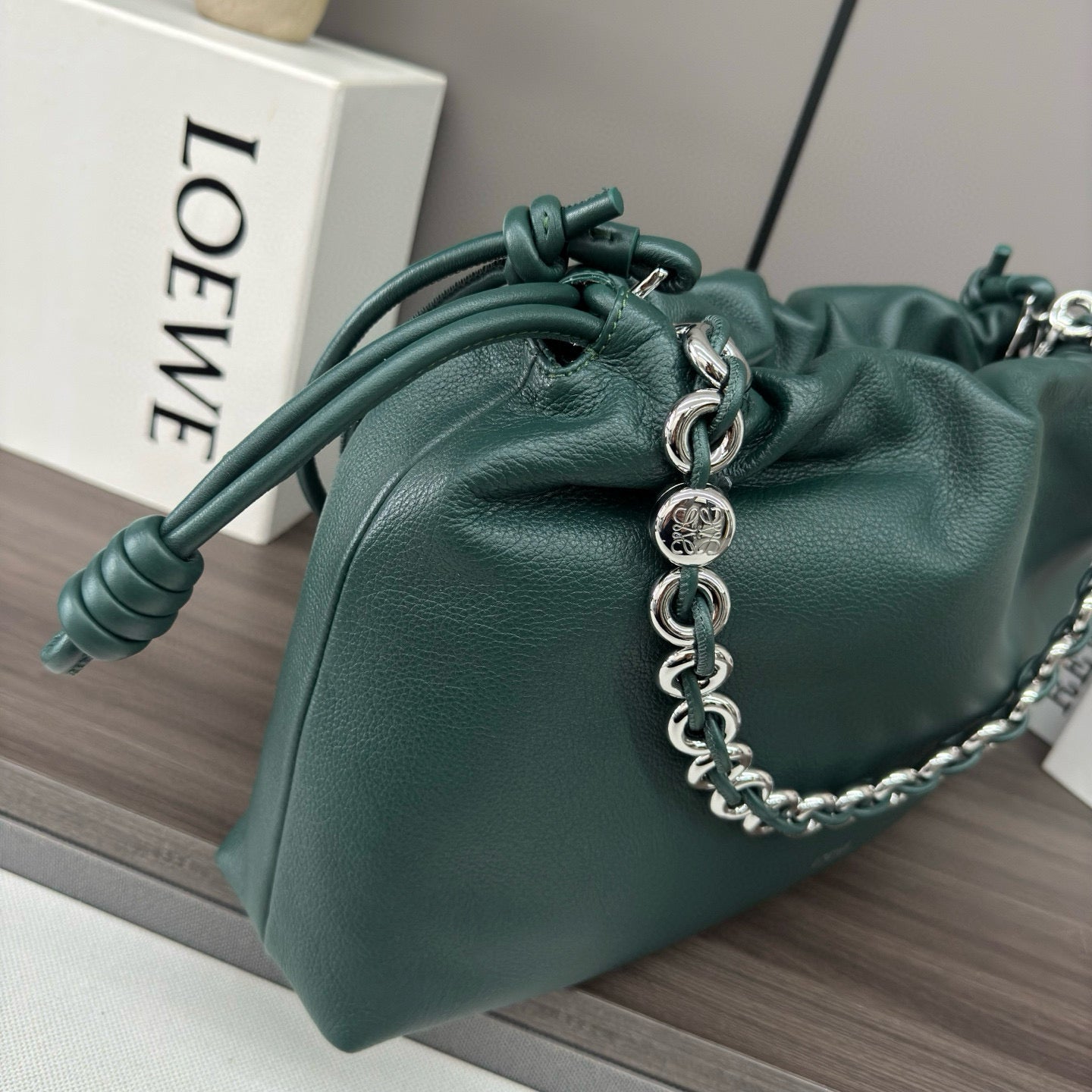 Loewe Flamenco