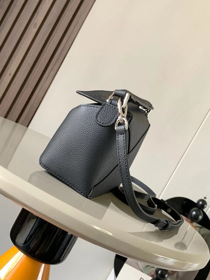 Loewe Puzzle