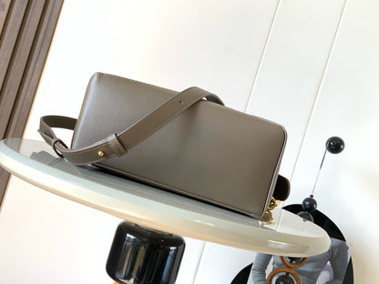 Loewe Puzzle