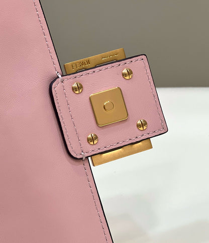 Fendi Baguette