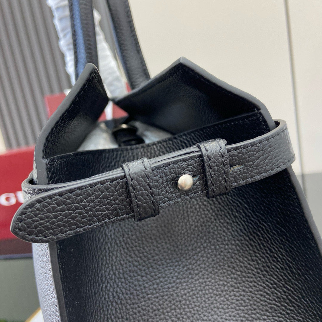GC Jackie Tote