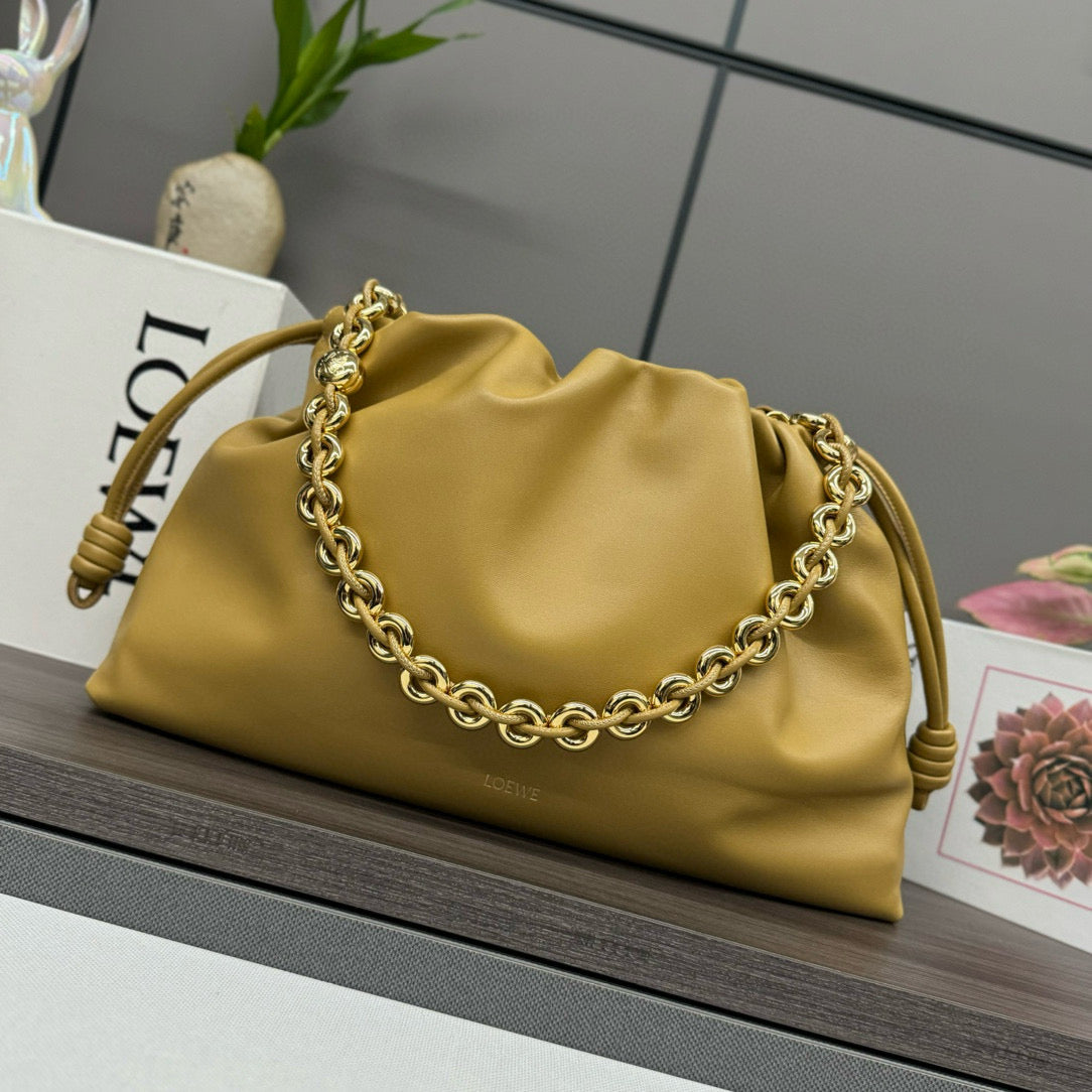 Loewe Flamenco