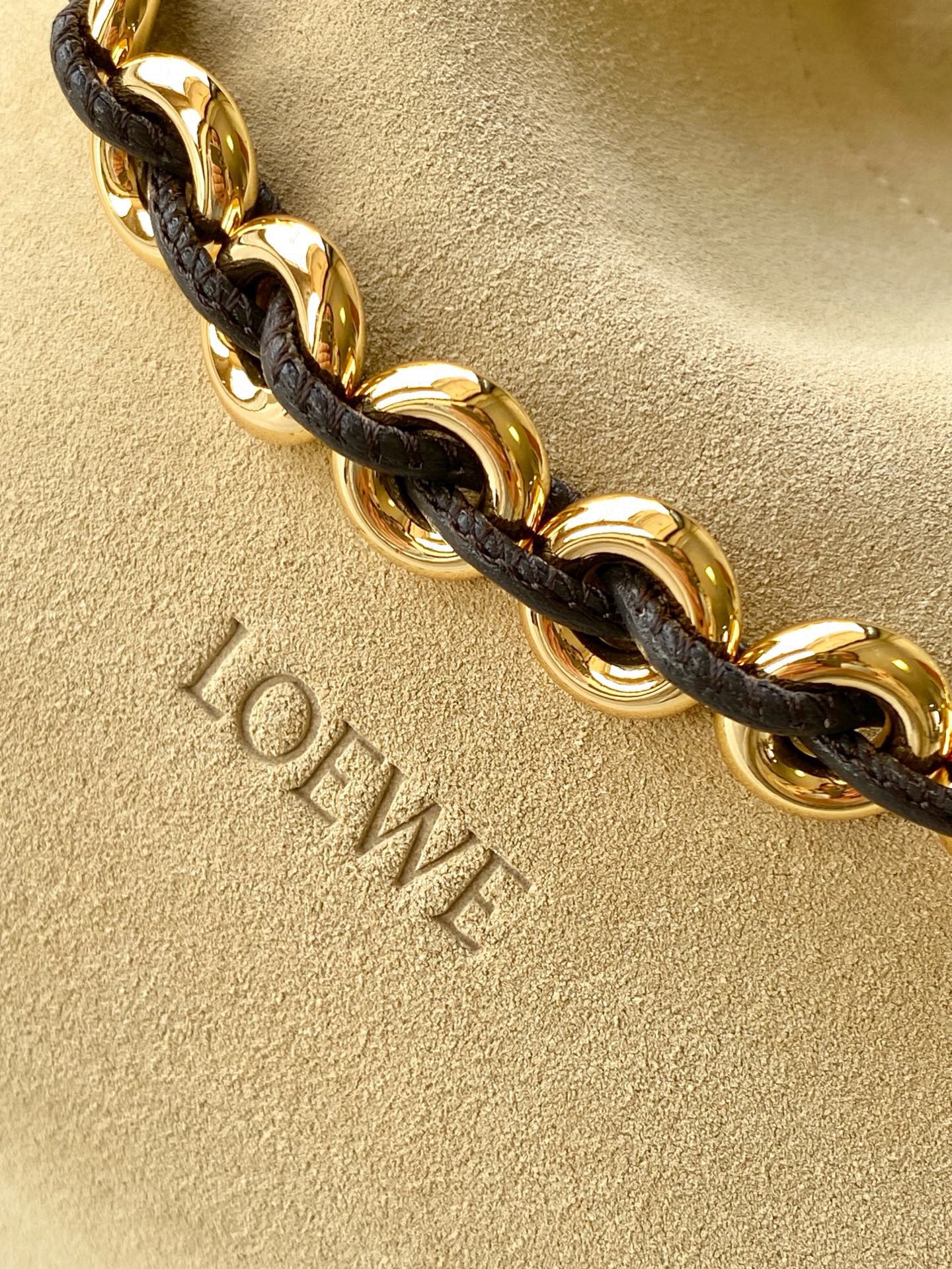 Loewe Flamenco