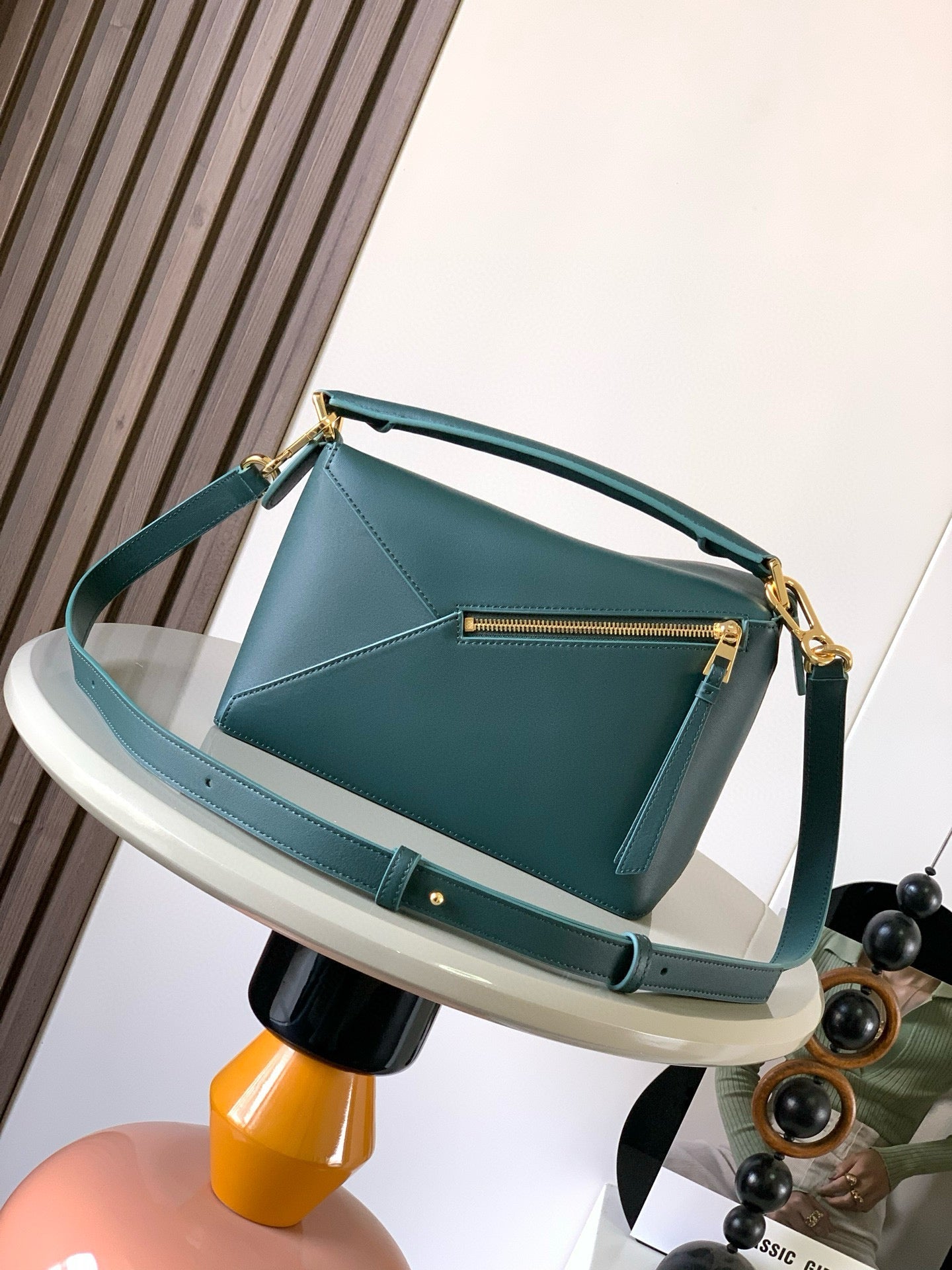Loewe Puzzle