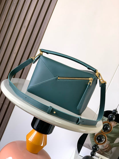 Loewe Puzzle