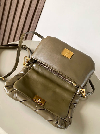 Loewe Goya Puffer
