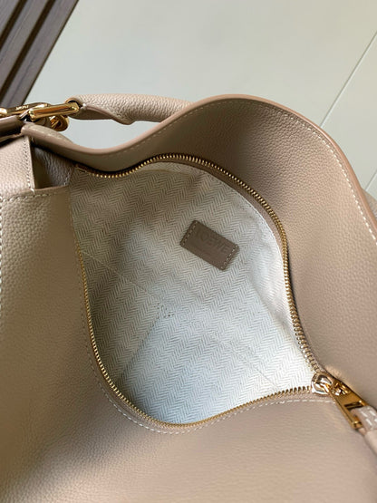 Loewe Puzzle