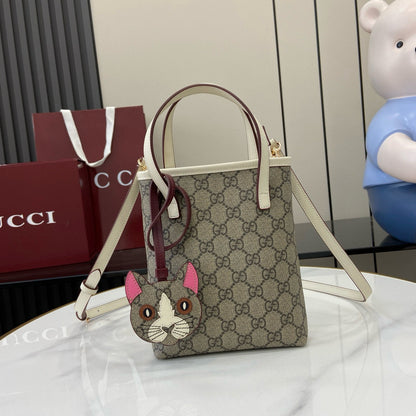 GC Bucket Bag