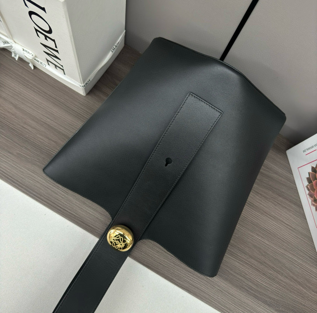 Loewe Pebble Bucket