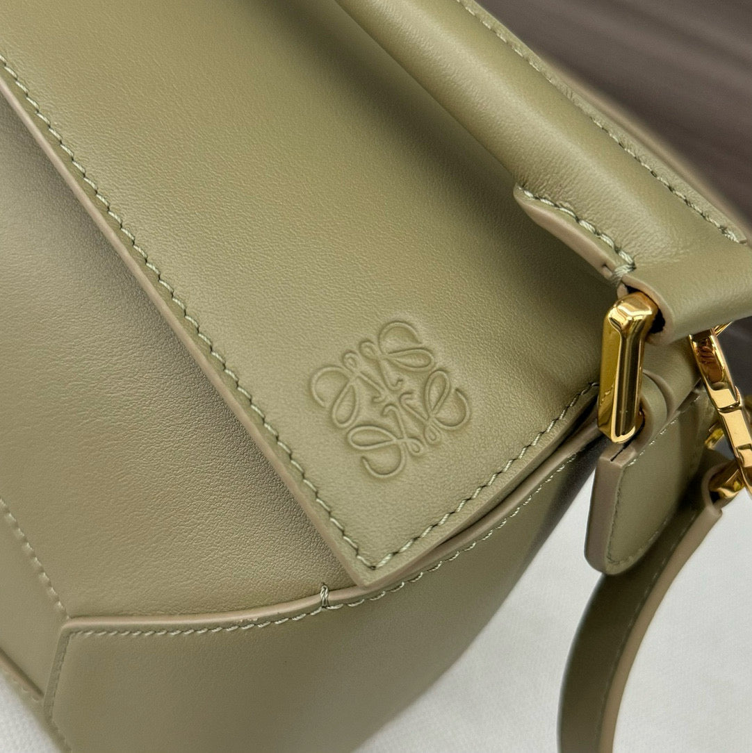 Loewe Puzzle