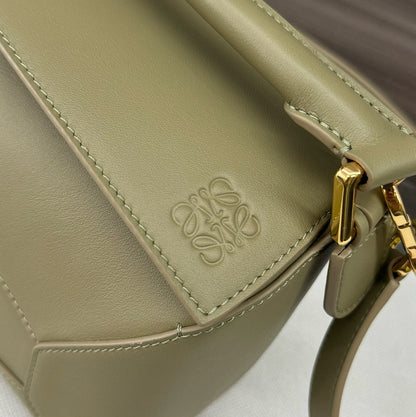 Loewe Puzzle