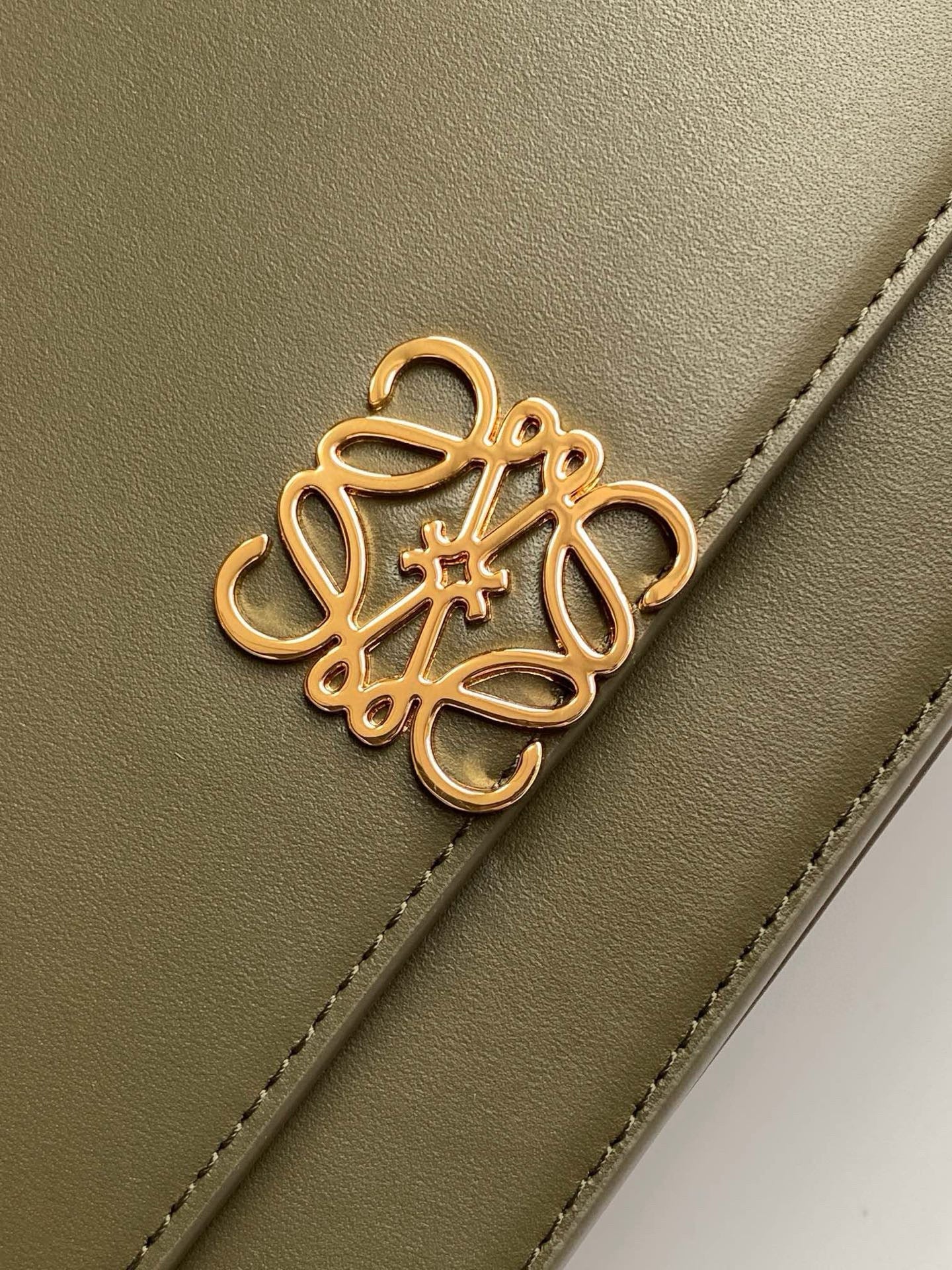 Loewe Goya Leather