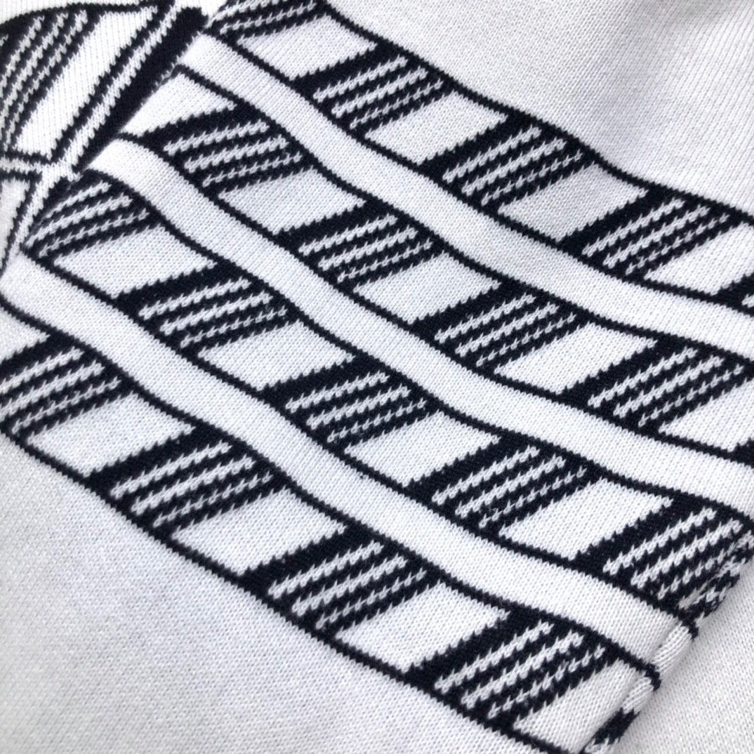 TB Sweater