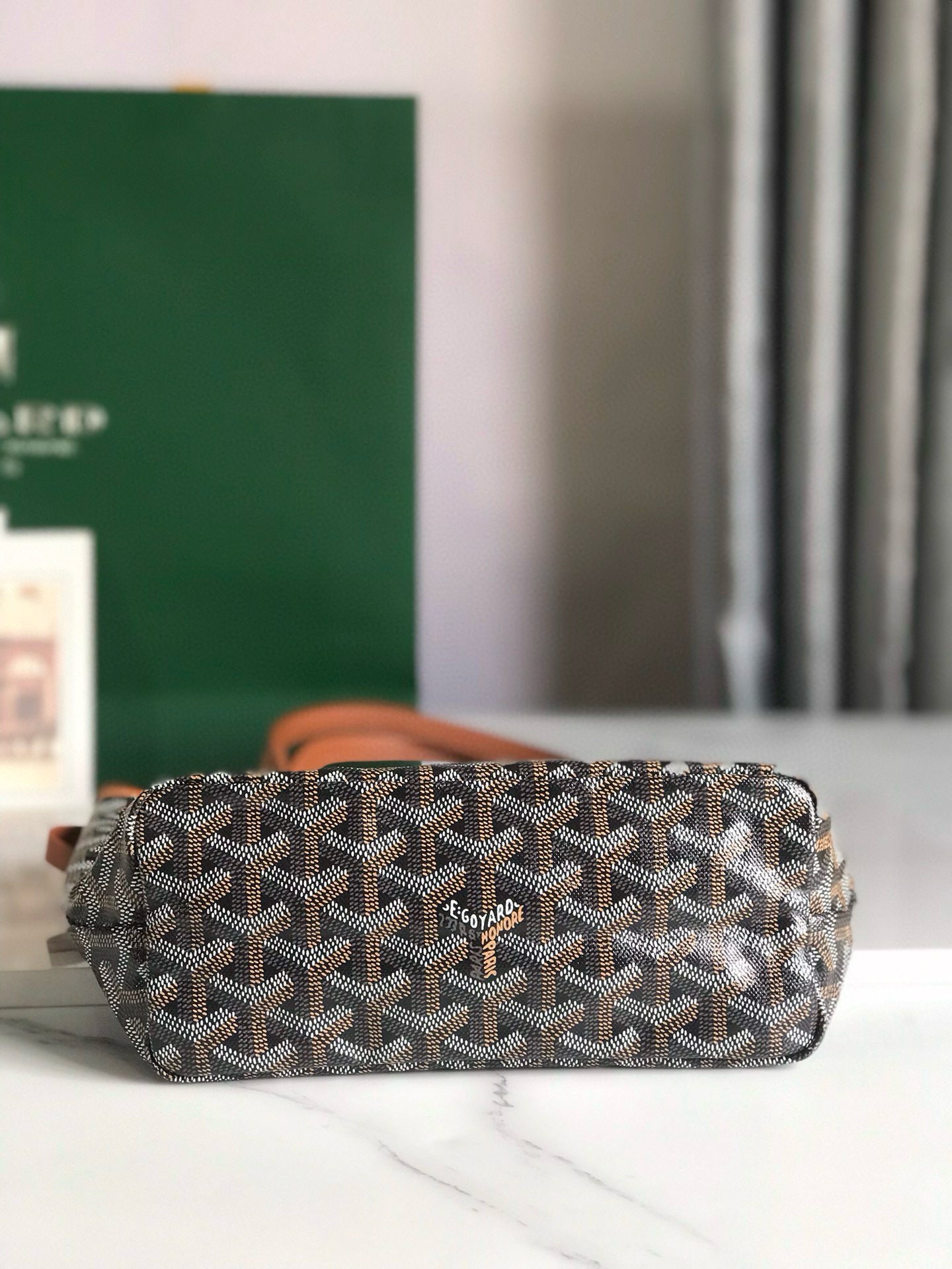 GOYARD BAG 20*19*10