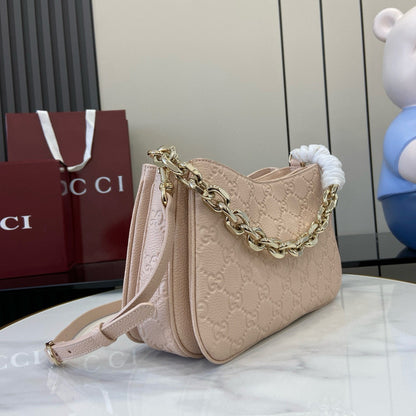 GC Emblem Shoulder bag