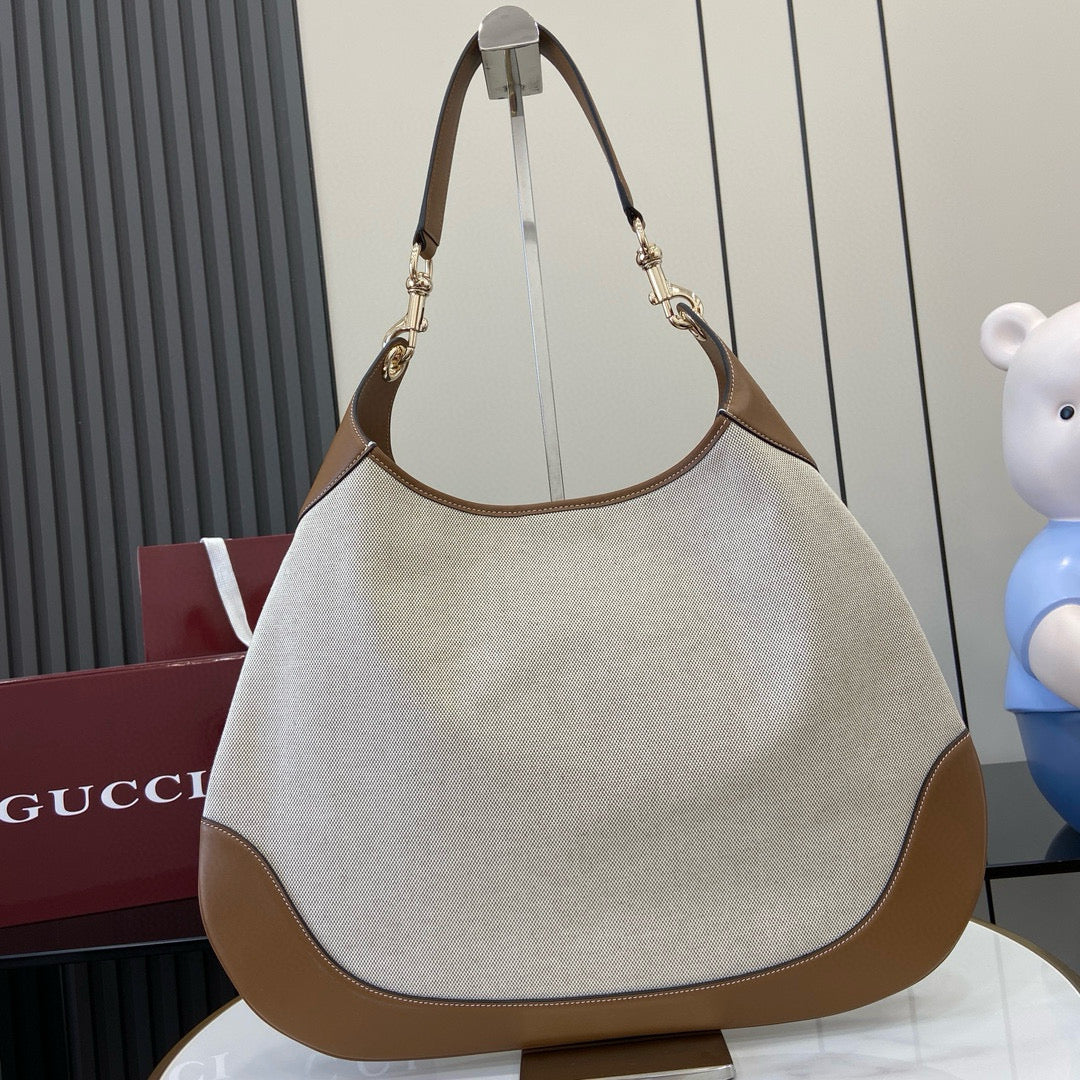 GC Shoulder Bag