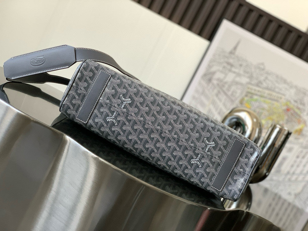 Goyard Voltaire Bag
