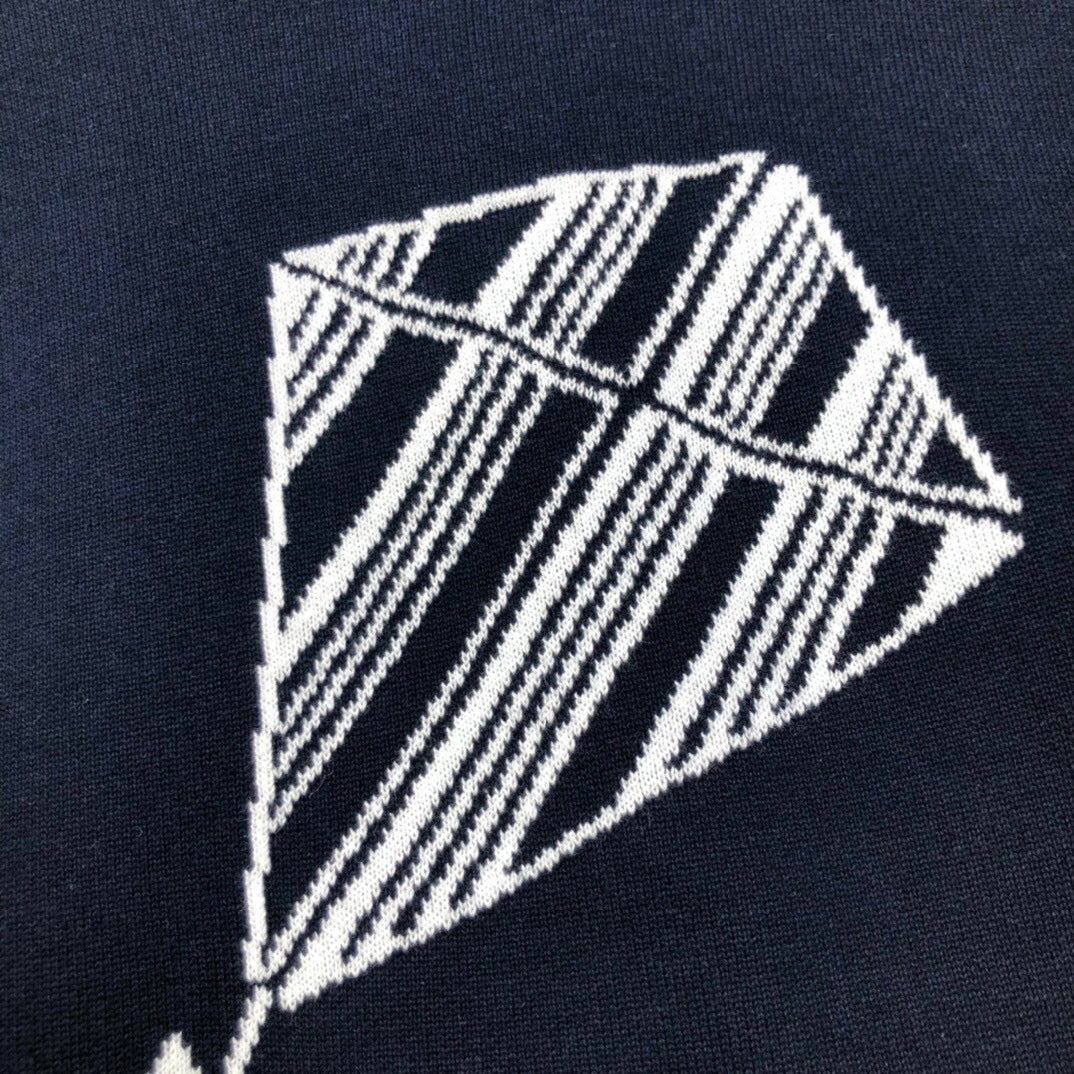 TH Sweater