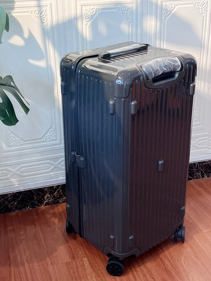 Rimowa Luggage Essential
