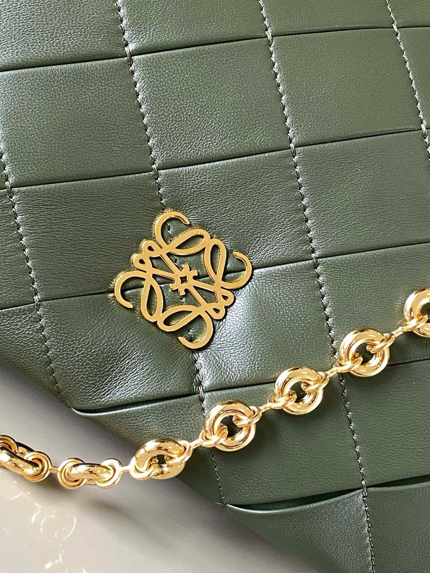 Loewe Goya Puffer