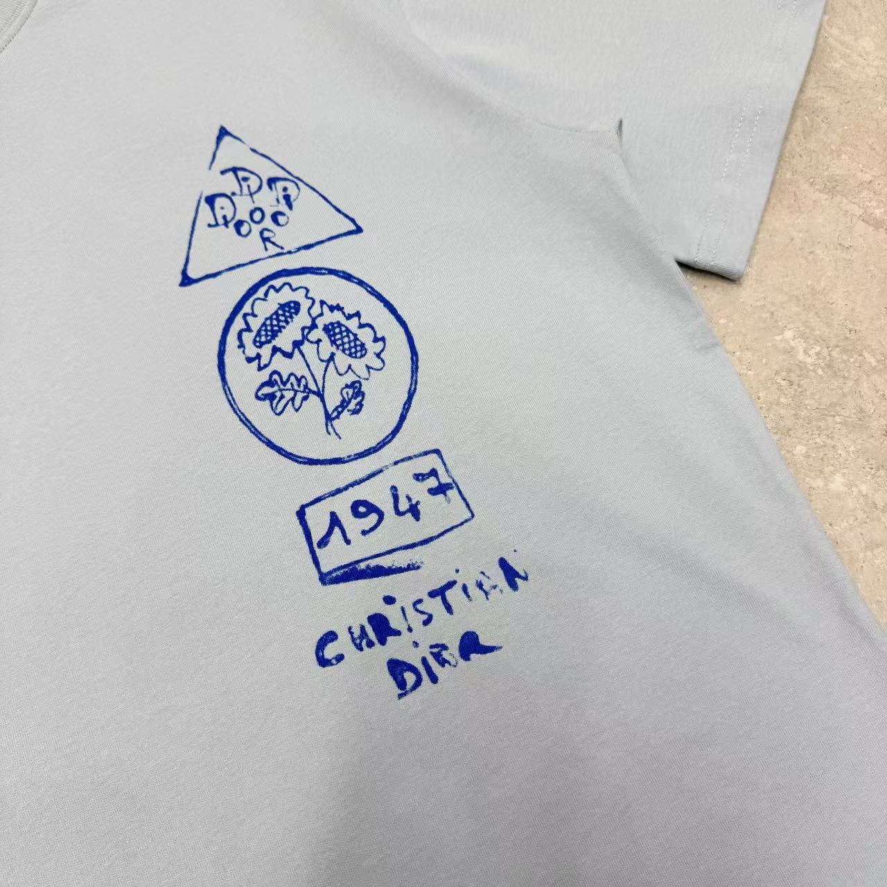 CD T-shirt