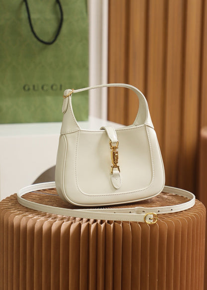 GC Jackie Mini 1961  19*13*3cm