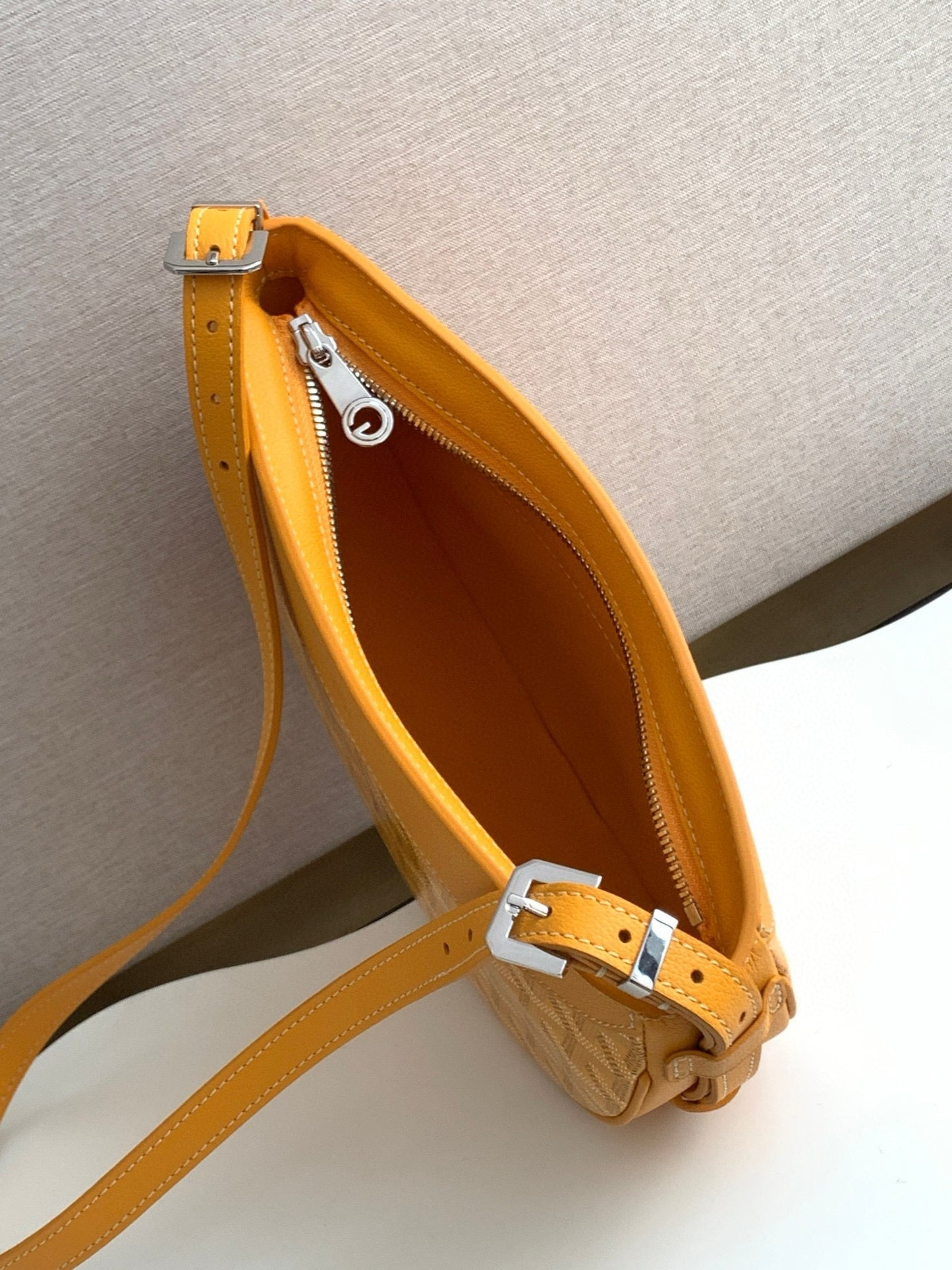 Goyard Hirondelle