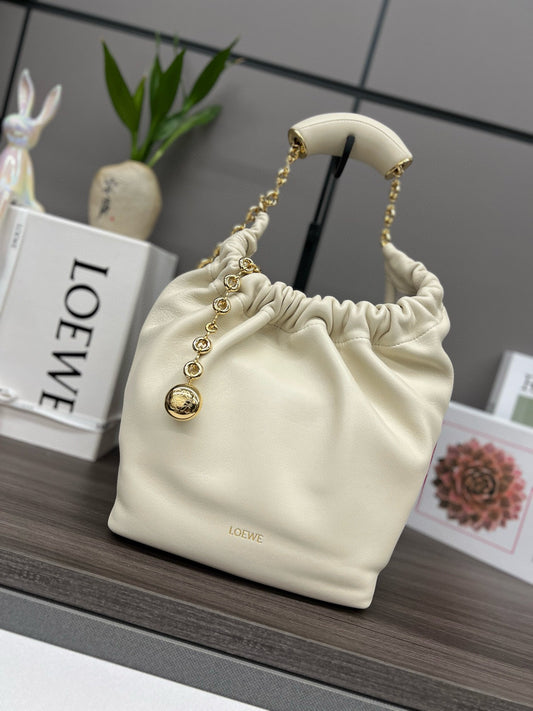 Loewe Squeeze Purse
