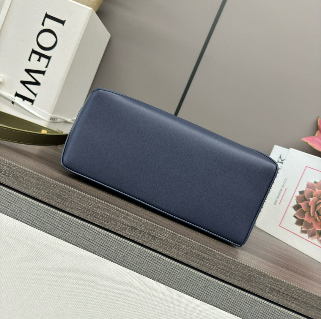 Loewe Puzzle