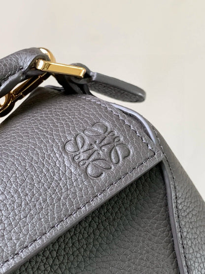 Loewe Puzzle