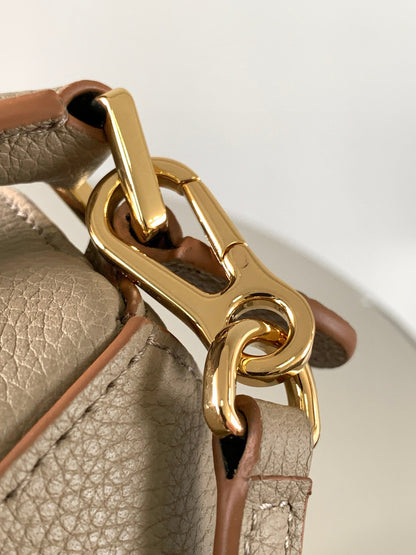 Loewe Puzzle