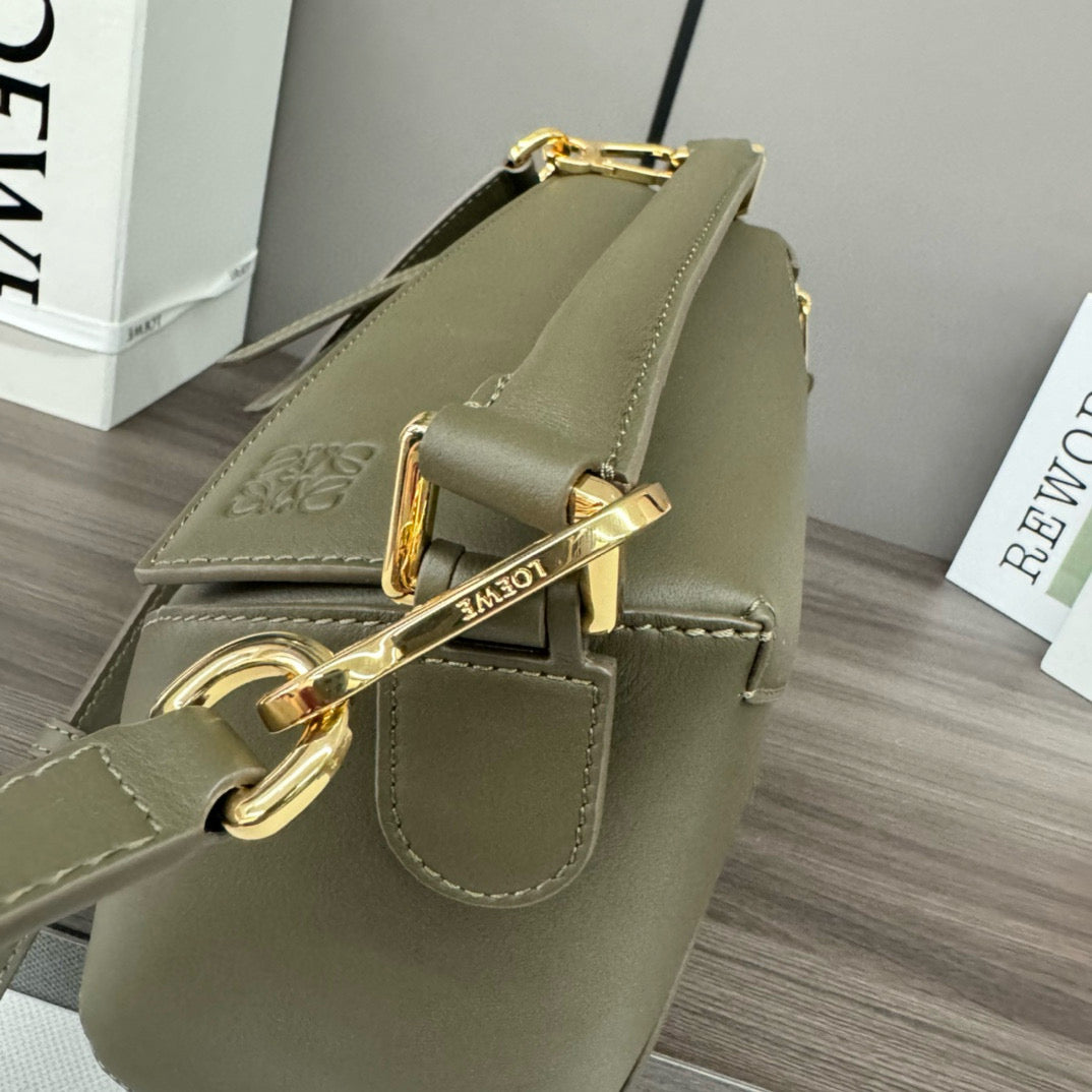 Loewe Puzzle