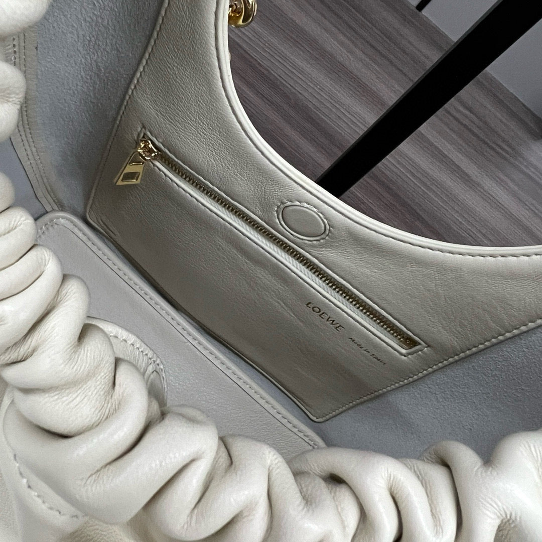 Loewe Squeeze Purse