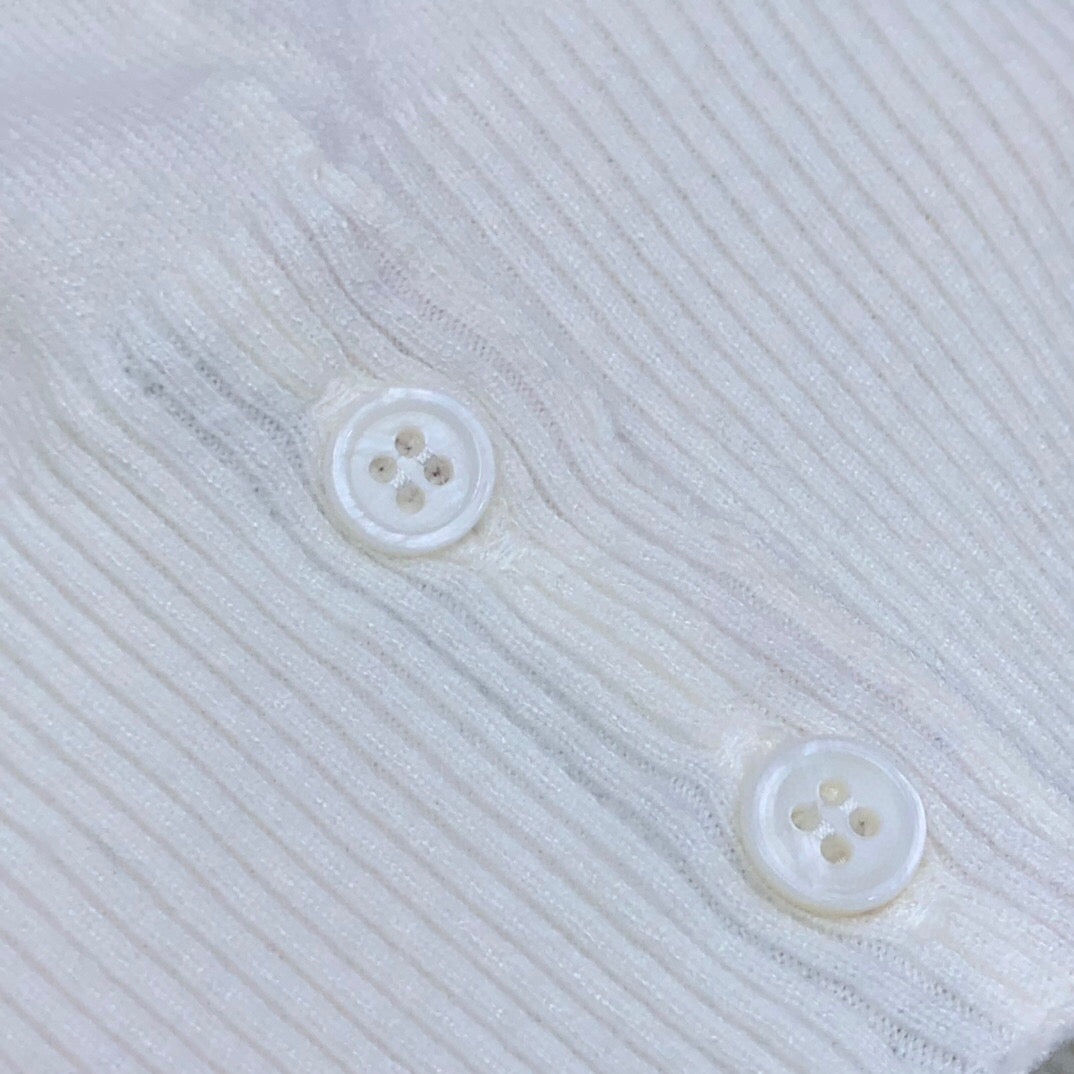 TB Sweater