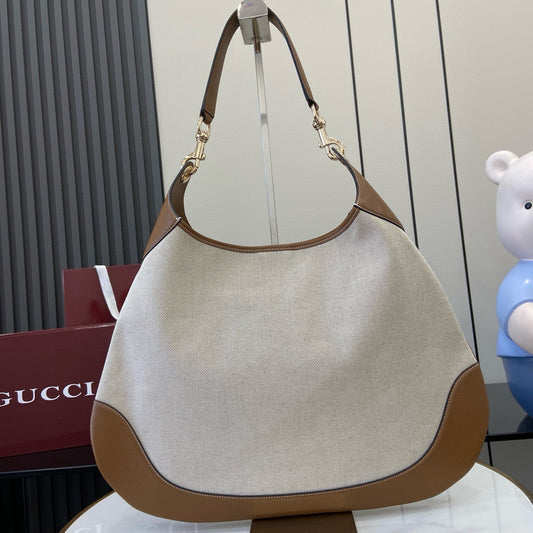 GC Shoulder Bag