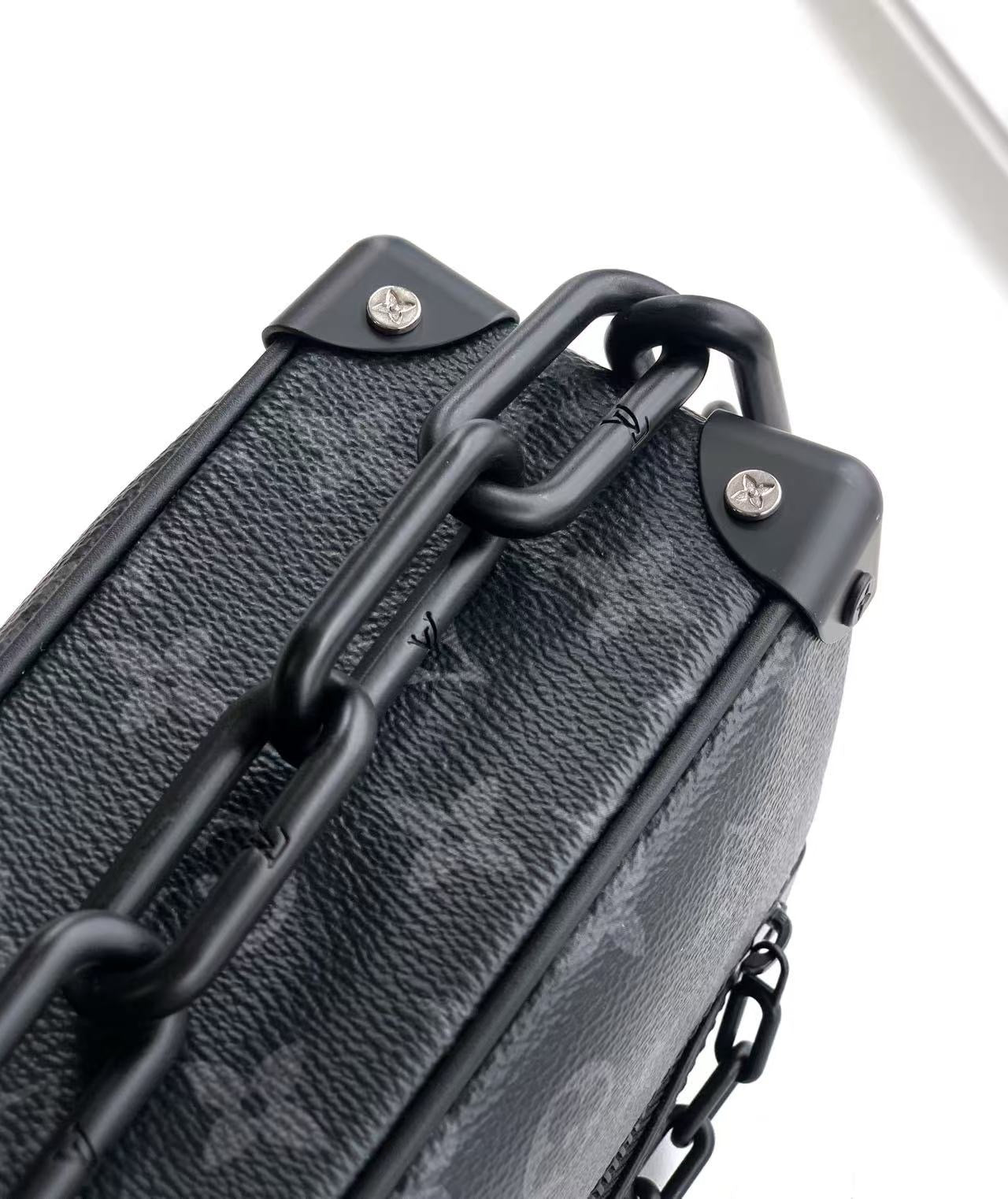 Lv soft trunk